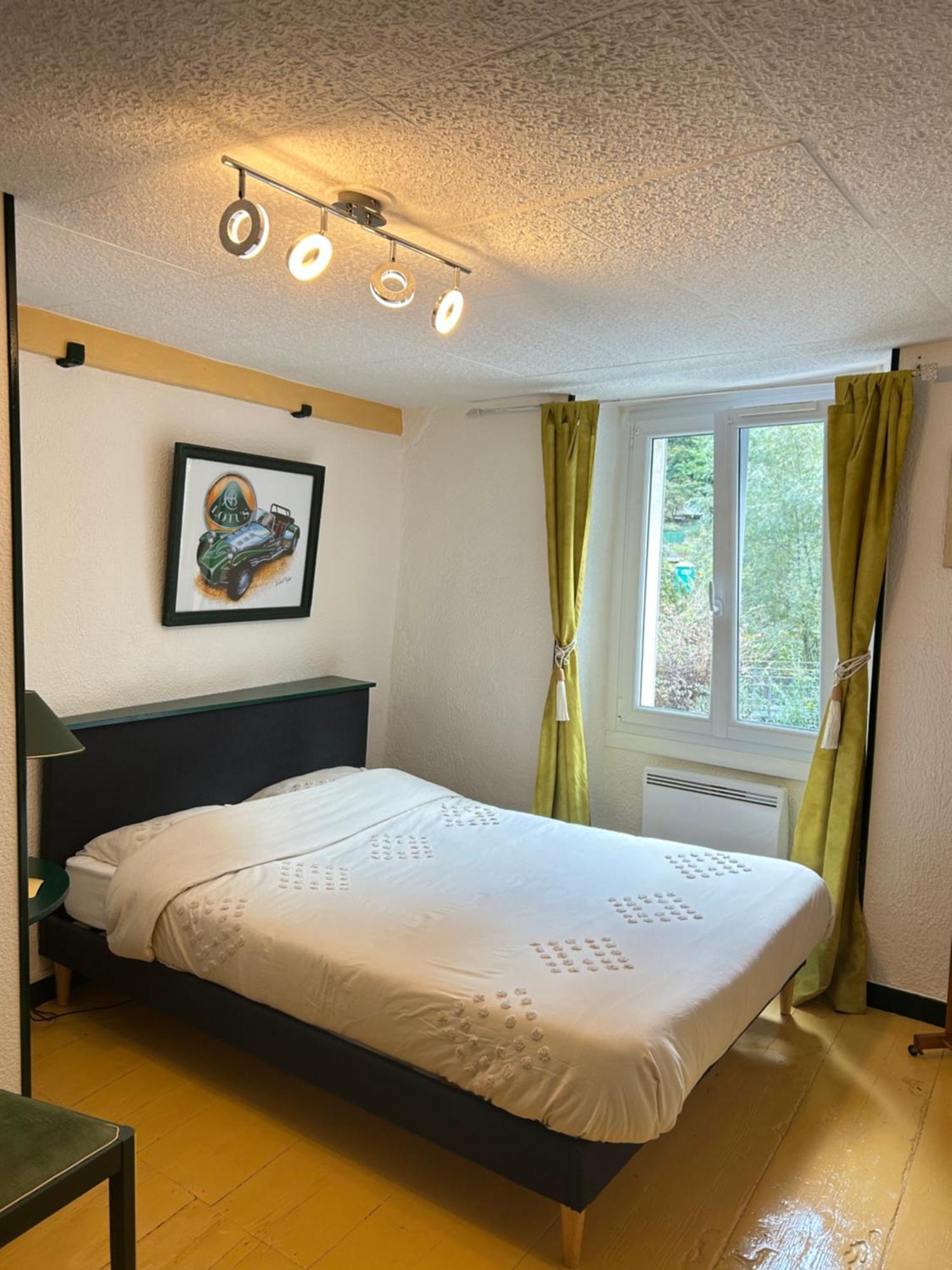 Charmante Maison De Montagne Pour 8 Personnes Livet-et-Gavet Exteriör bild